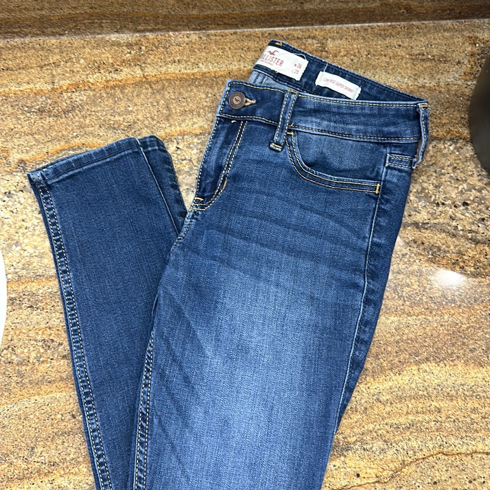 Hollister jeans